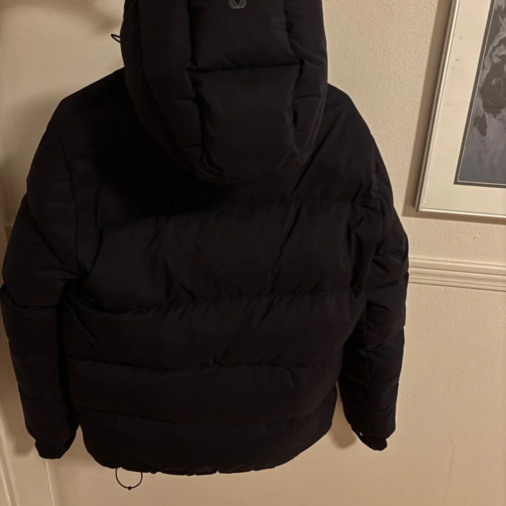 Aritzia Super Puff Jacket S - Picture 2 of 5